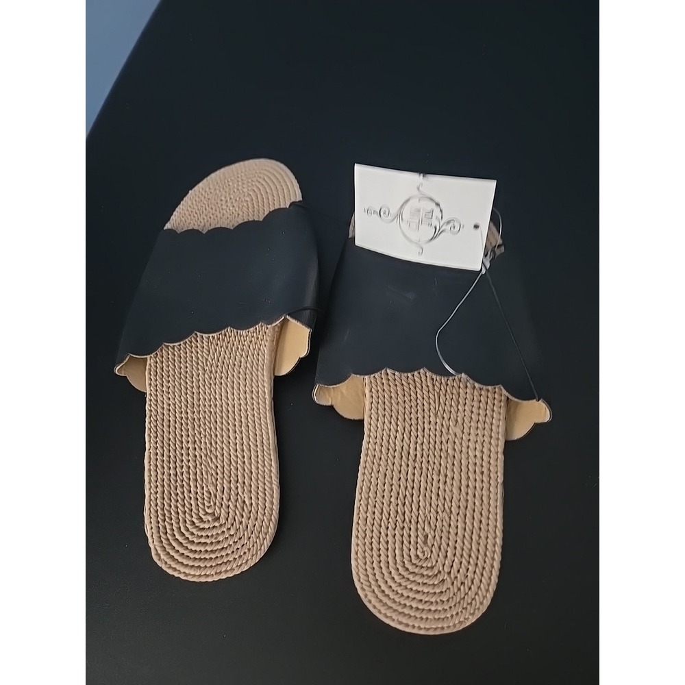 New Sole Mates Black‎ Sandals Size 8 / 9
